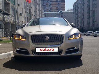 2017 Jaguar XJ Long IV (X351) Рестайлинг, серебристый, 2790000 рублей, вид 2