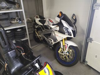 2009 Aprilia RSV1000 R, белый, 690000 рублей, вид 2