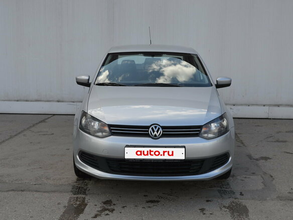 2011 Volkswagen Polo V, серебристый, 850000 рублей - вид 1