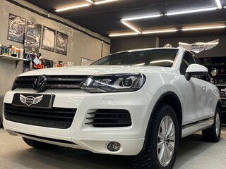 2012 Volkswagen Touareg II, белый, 2100000 рублей, вид 1