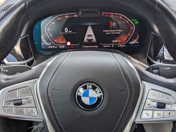 2019 BMW 7 серии 750i xDrive VI (G11/G12) Рестайлинг, чёрный, 6400000 рублей - вид 9