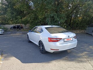 2016 Skoda Superb III, белый, 1325000 рублей, вид 4