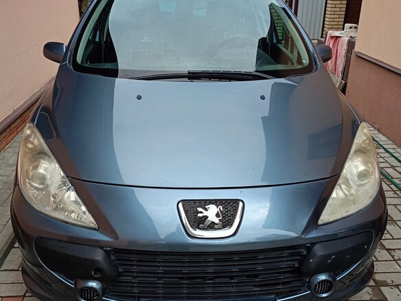 2007 Peugeot 307 I Рестайлинг, серебристый, 400000 рублей - вид 1