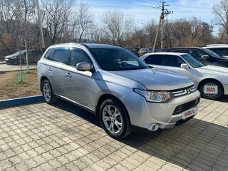 2012 Mitsubishi Outlander III, серебристый, 1350000 рублей, вид 2
