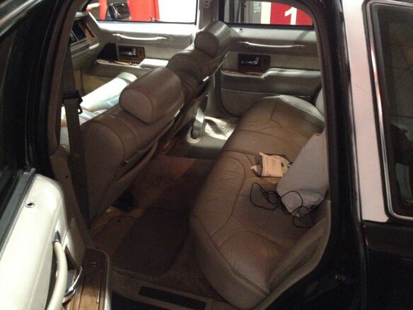 1989 Lincoln Town Car II, чёрный - вид 15