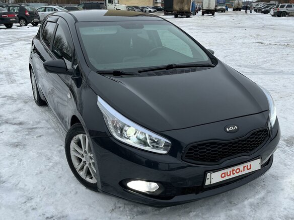 2013 Kia Ceed II, чёрный, 1200000 рублей - вид 4