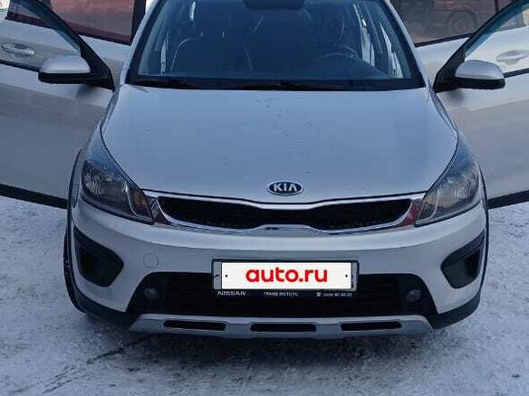 2017 Kia Rio X-Line IV, серебристый, 1250000 рублей