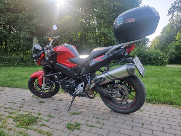 2018 BMW F 800 R, красный, 800000 рублей - вид 21