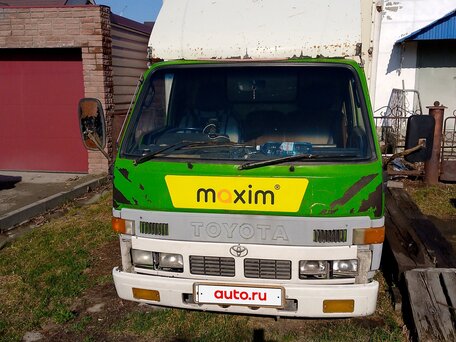 1990 Toyota Dyna, зелёный, 400000 рублей, вид 3
