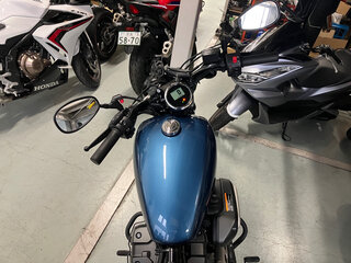 2022 Yamaha XV950 Bolt, синий, 950000 рублей, вид 4