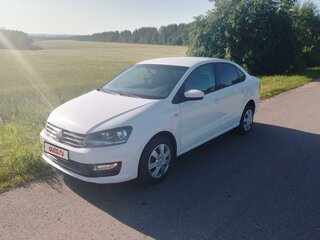 2018 Volkswagen Polo V Рестайлинг, белый, 1450000 рублей, вид 1
