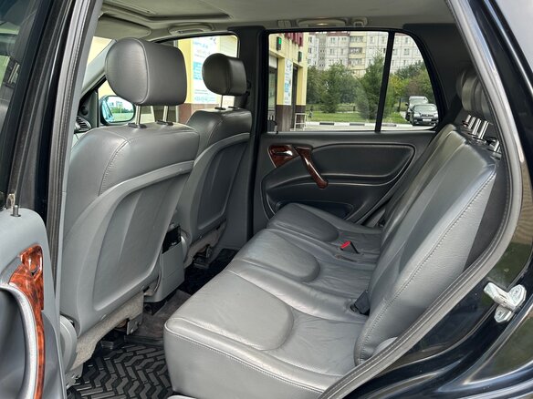 1998 Mercedes-Benz M-Класс 430 I (W163), чёрный, 1300000 рублей - вид 27