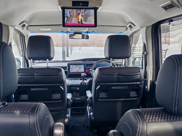 2016 Honda Stepwgn V, чёрный, 2250000 рублей - вид 9
