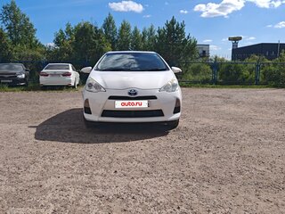 2014 Toyota Aqua I, белый, 1000000 рублей, вид 1
