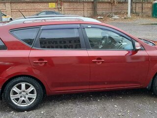 2010 Kia Ceed I Рестайлинг, красный, 880000 рублей, вид 4