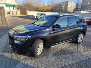 2019 BMW X1 18d sDrive II (F48) Рестайлинг, чёрный, 2900000 рублей, вид 2