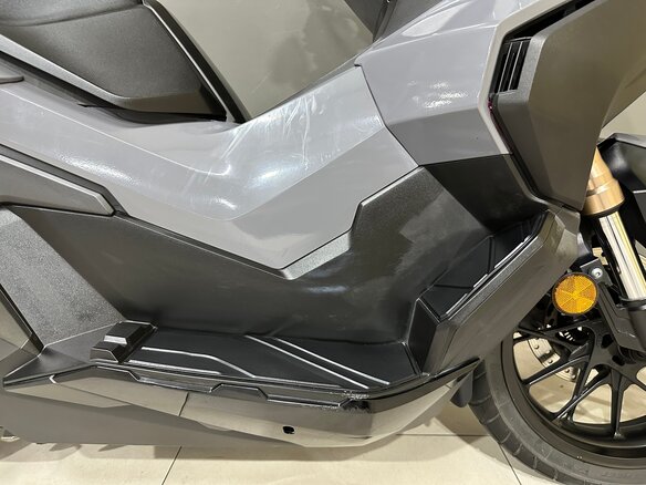 2023 Honda ADV350, серый, 700000 рублей - вид 17