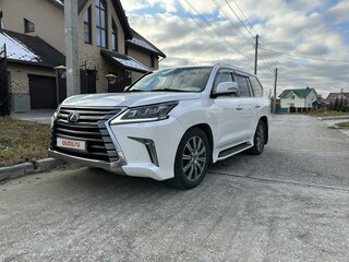 2015 Lexus LX 570 III Рестайлинг 2, белый, 8150000 рублей, вид 2