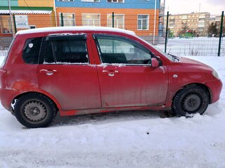 2002 Mazda Demio II (DY), красный, 390000 рублей, вид 3