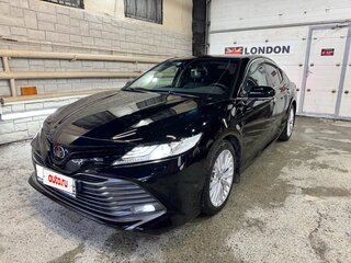 2018 Toyota Camry VIII (XV70), чёрный, 2950000 рублей, вид 1