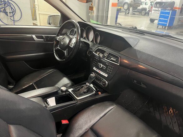 2012 Mercedes-Benz C-Класс 180 III (W204) Рестайлинг, серебристый, 1050000 рублей - вид 7