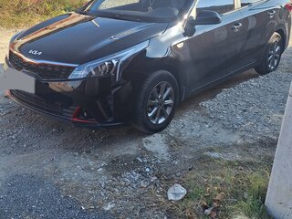 2021 Kia Rio IV Рестайлинг, чёрный, 1850000 рублей, вид 1