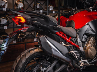 2026 Ducati Multistrada V4, красный, 3090000 рублей, вид 4
