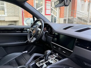 2018 Porsche Cayenne III, белый, 6499999 рублей, вид 4