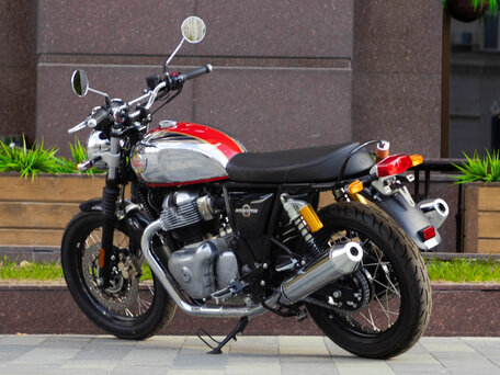 2024 Royal Enfield Interceptor 650, красный, 648900 рублей, вид 3