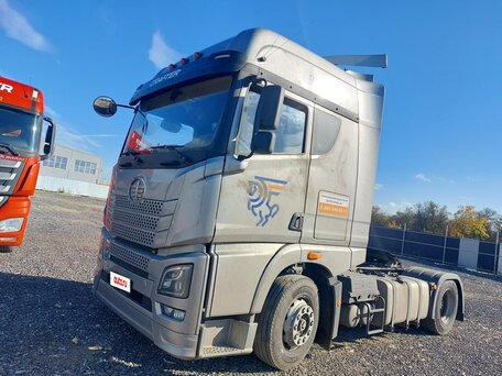 2023 FAW JH6, серебристый, 3450000 рублей, вид 2
