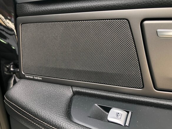 2018 BMW 7 серии 730i VI (G11/G12), чёрный - вид 12