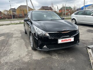 2020 Kia Rio IV Рестайлинг, чёрный, 1625000 рублей, вид 4