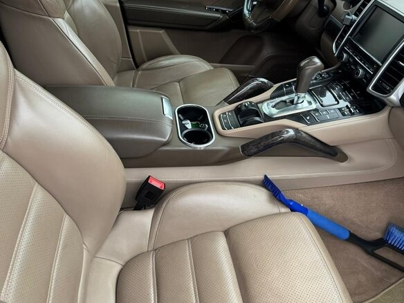 2013 Porsche Cayenne Diesel II (958), коричневый, 5200000 рублей - вид 14