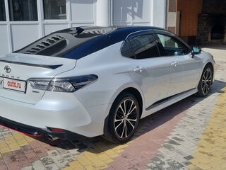 2020 Toyota Camry VIII (XV70), белый, 2600000 рублей, вид 5