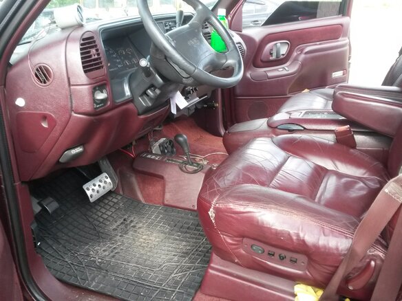 1995 GMC Suburban, пурпурный - вид 5