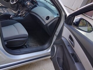 2011 Chevrolet Cruze I, серебристый, 790000 рублей, вид 5