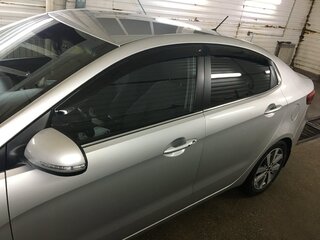 2015 Kia Rio III Рестайлинг, серебристый, 1450000 рублей, вид 5