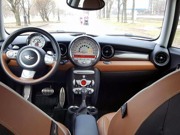 2010 Mini Hatch Cooper S II (R56) Рестайлинг, коричневый - вид 5