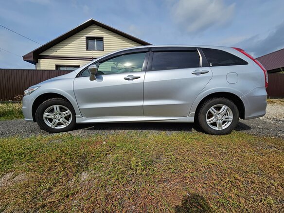 2010 Honda Stream II Рестайлинг, серый, 1200000 рублей - вид 5