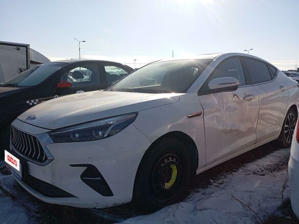 2023 JAC J7 I, белый