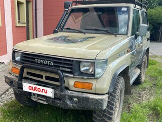 1994 Toyota Land Cruiser 70 Series, бежевый, 2500000 рублей, вид 1