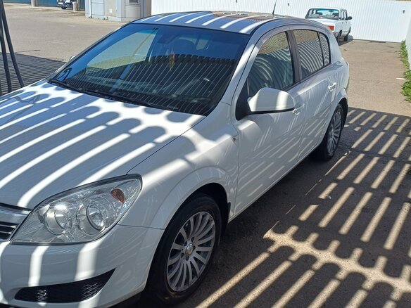 2011 Opel Astra H Рестайлинг, белый, 750000 рублей - вид 10