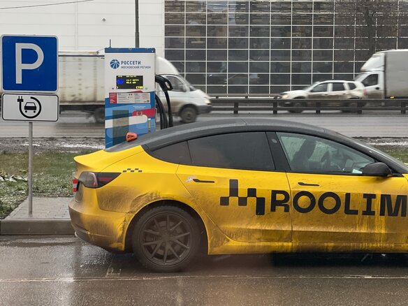 2021 Tesla Model 3 Standart Plus I, жёлтый, 2650000 рублей - вид 6