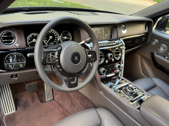 2022 Rolls-Royce Cullinan I (Series I), коричневый, 28450000 рублей - вид 20