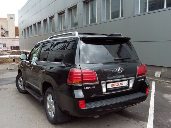2011 Lexus LX 570 III, чёрный - вид 3