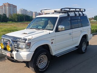 1996 Mitsubishi Pajero II, белый, 1400000 рублей, вид 2
