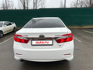 2013 Toyota Camry VII (XV50), белый, 1400000 рублей, вид 4