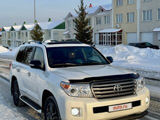 2014 Toyota Land Cruiser 200 Series Рестайлинг 1, белый, 5200000 рублей, вид 3