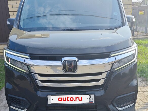 2018 Honda Stepwgn Spada V Рестайлинг, чёрный, 2450000 рублей - вид 1