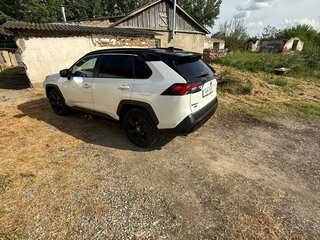 2021 Toyota RAV4 V (XA50), белый, 3850000 рублей, вид 2